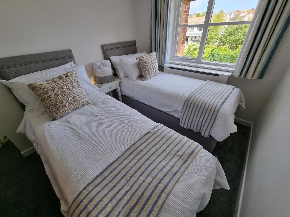 Hightide - 2 Bed With Parking, Balcony & Sea View. Apartment Swanage Exterior photo